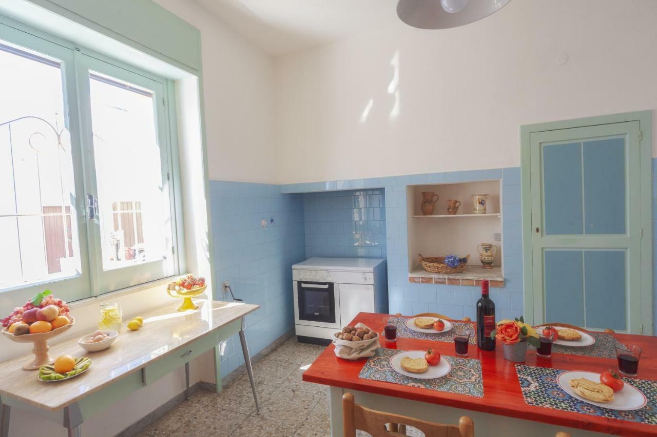 Casa Mamma Rita - Family House Villa มารีนา ดี มันกาแวร์ซา ภายนอก รูปภาพ